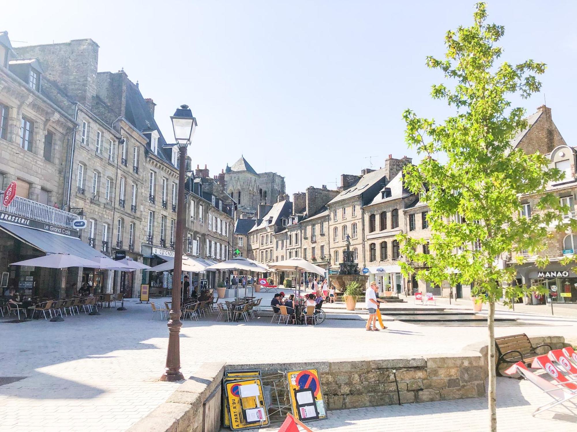 New: Agreable & Lumineux *Gare* Lejlighed Guingamp Eksteriør billede