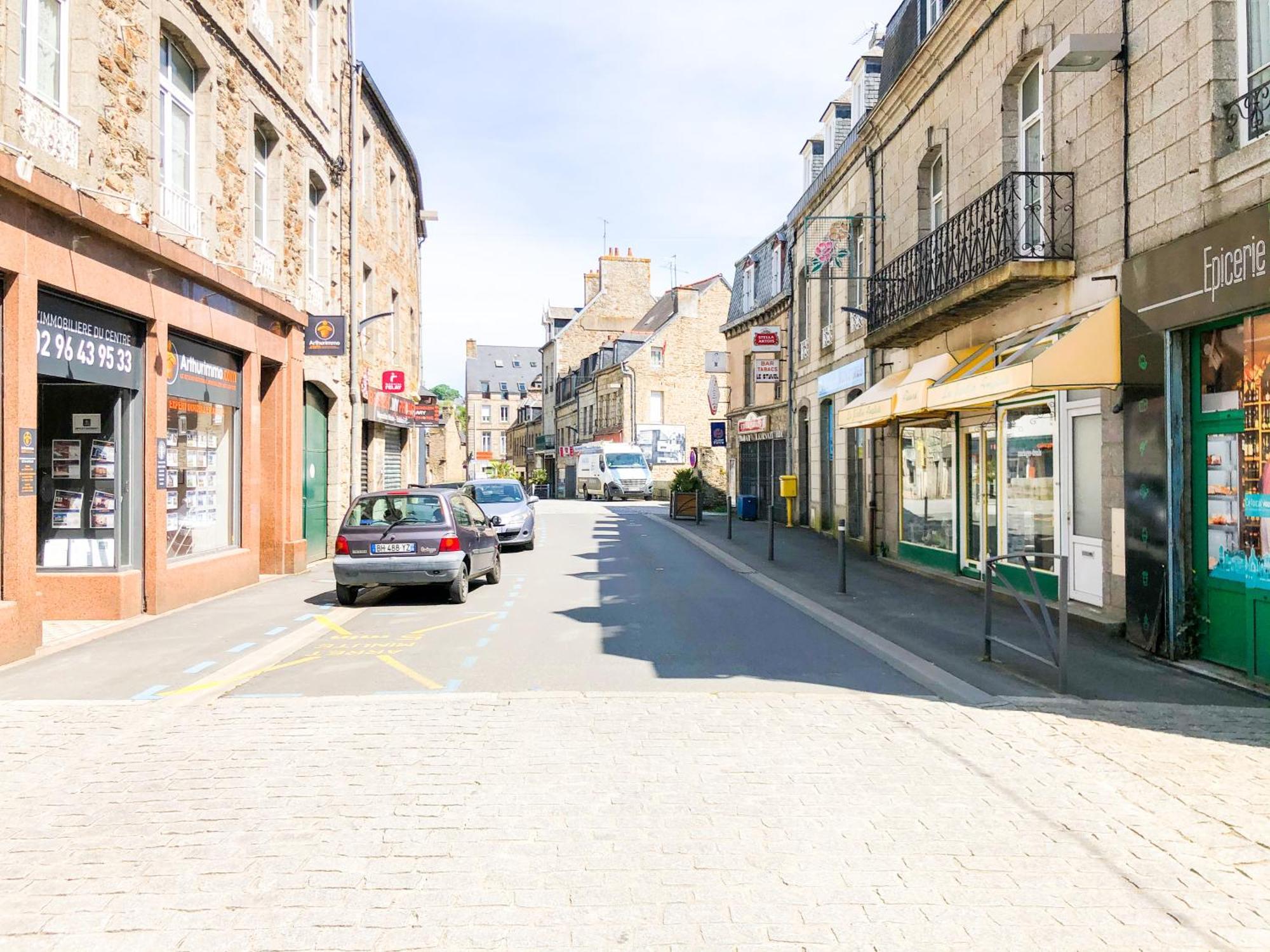 New: Agreable & Lumineux *Gare* Lejlighed Guingamp Eksteriør billede
