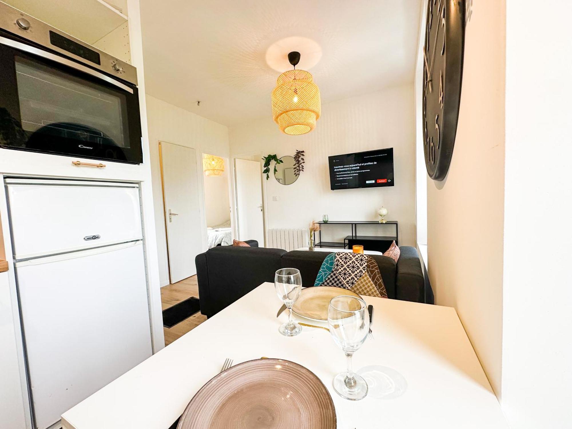 New: Agreable & Lumineux *Gare* Lejlighed Guingamp Eksteriør billede